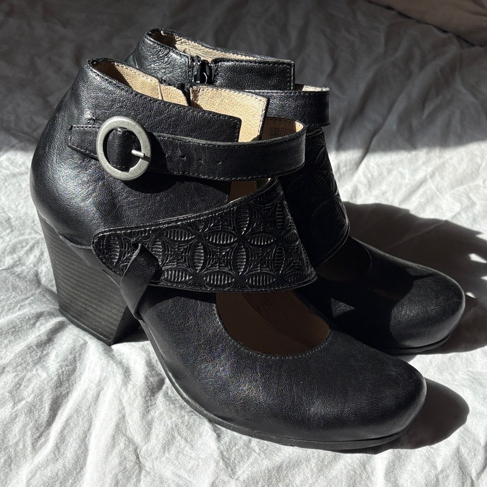 Miz Mooz Black Heeled Ankle Boots - Picture 4 of 8